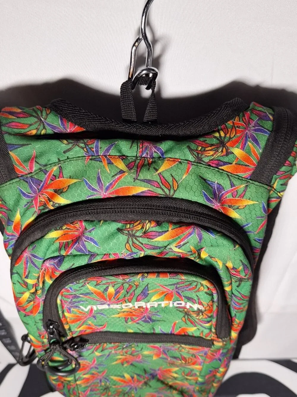 Vibedration Hydration Backpack w/o bladder, GreenTropical Floral, Used